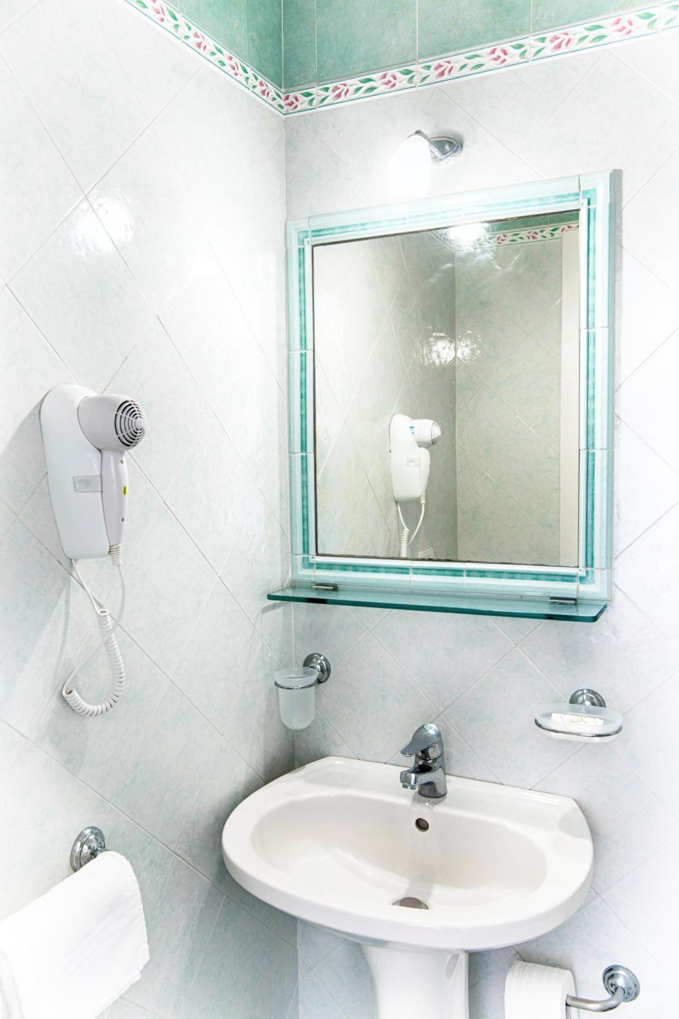 Villa Zavatta "B&B - Rooms & Apartments" Беллария-Иджеа-Марина Экстерьер фото
