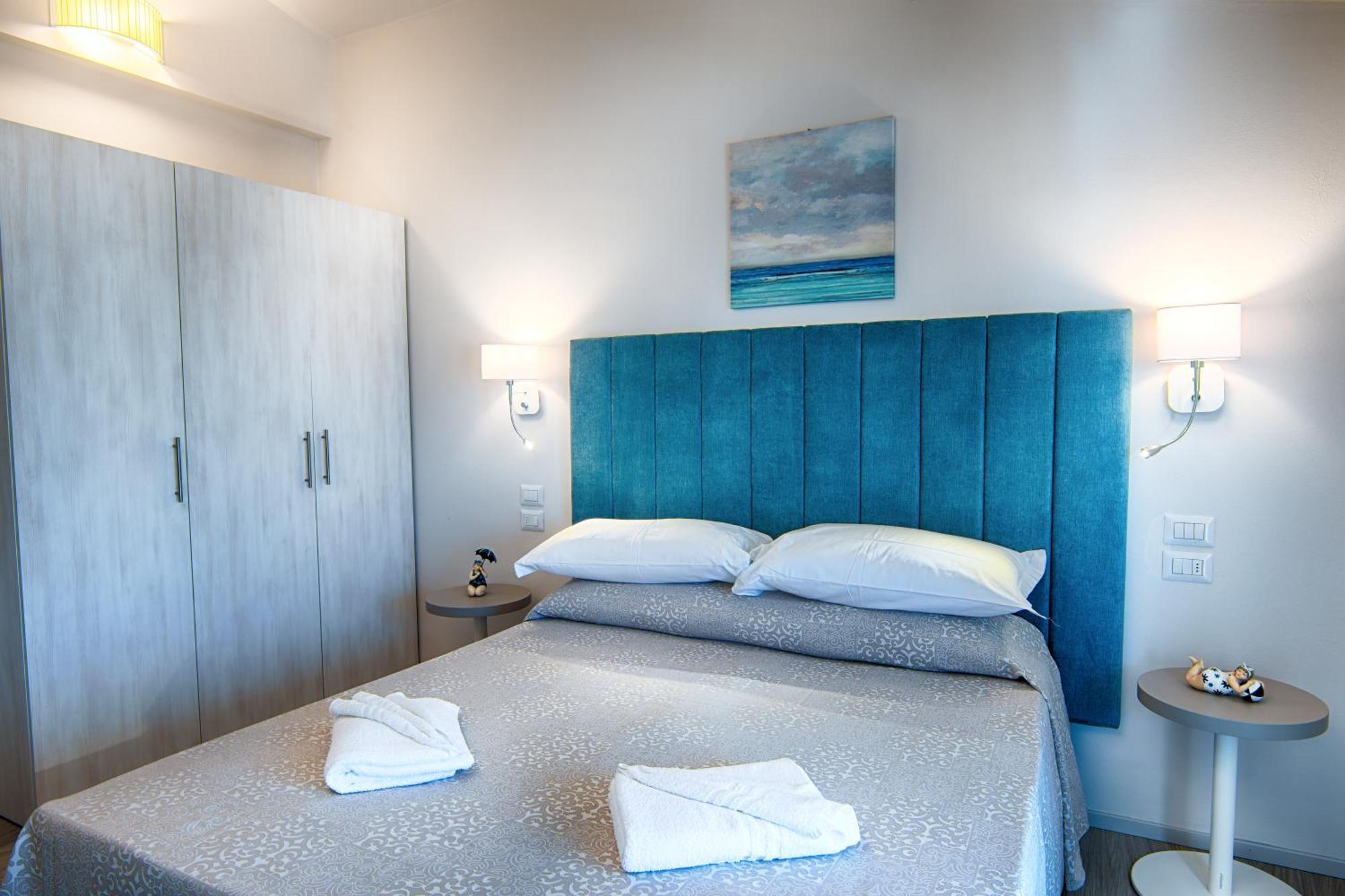 Villa Zavatta "B&B - Rooms & Apartments" Беллария-Иджеа-Марина Экстерьер фото